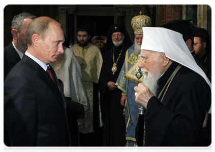 Prime Minister Vladimir Putin with Patriarch Maxim of Bulgaria at St Alexander Nevsky’s Cathedral|13 november, 2010|21:34