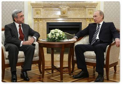 Prime Minister Vladimir Putin meets with Armenian President Serzh Sargsyan