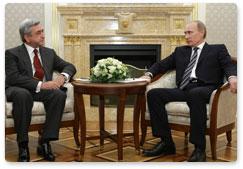 Prime Minister Vladimir Putin meets with Armenian President Serzh Sargsyan