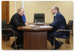 Prime Minister Vladimir Putin closes out his trip to Urals with a meeting with Sverdlovsk Region Governor Alexander Misharin