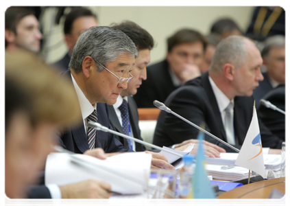 EurAsEC Secretary General Tair Mansurov at the extended attendance meeting of the EurAsEC Interstate Council|19 november, 2010|17:22