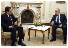 Prime Minister Vladimir Putin meeting with CEO of Renault-Nissan alliance Carlos Ghosn|2 november, 2010|16:17