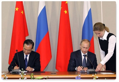 Russia and China sign a series of cooperation deals following intergovernmental talks