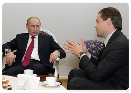 Prime Minister Vladimir Putin meeting with American film star Leonardo DiCaprio|24 november, 2010|01:17