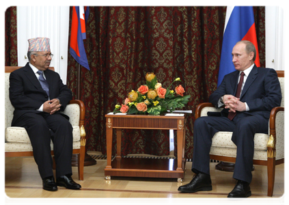 Prime Minister Vladimir Putin meeting with Prime Minister of Nepal Madhav Kumar Nepal|24 november, 2010|14:43