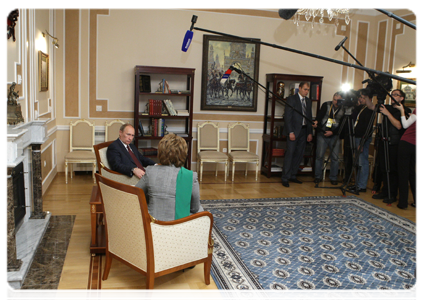 Prime Minister Vladimir Putin holding regular meeting with St Petersburg Governor Valentina Matvienko|24 november, 2010|16:30