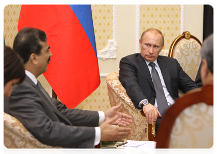 Prime Minister Vladimir Putin with Pakistani Prime Minister Yusuf Raza Gilani|25 november, 2010|16:10