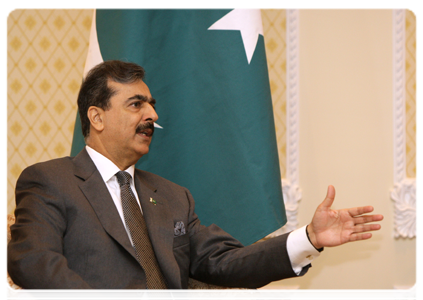 Pakistani Prime Minister Yusuf Raza Gilani with Prime Minister Vladimir Putin|25 november, 2010|16:10