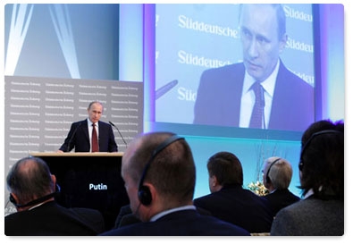 Prime Minister Vladimir Putin, on a working visit to the Federal Republic of Germany, takes part in the 4th annual economic forum of CEOs and top managers of leading German companies