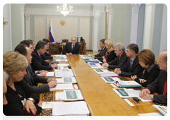 Prime Minister Vladimir Putin holding a meeting on handicapped accessibility|3 november, 2010|15:38