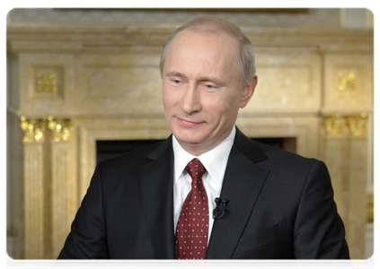 Председатель Правительства Российской Федерации В.В.Путин во время интервью ведущему американского телеканала «Си-Эн-Эн» Ларри Кингу|2 декабря, 2010|06:00