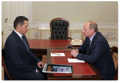 Prime Minister Vladimir Putin meets with Minister of Natural Resources and Environment Yury Trutnev