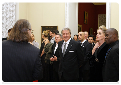 Prime Minister Vladimir Putin invited charity concert attendees to visit the Russian Museum yesterday evening|11 december, 2010|11:51