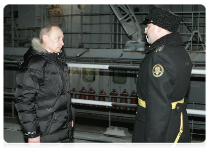 Председатель Правительства Российской Федерации В.В.Путин осмотрел атомную подлодку «Александр Невский»|13 декабря, 2010|19:08