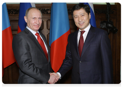 Vladimir Putin at a meeting with Mongolian Prime Minister Sükhbaataryn Batbold|14 december, 2010|16:23