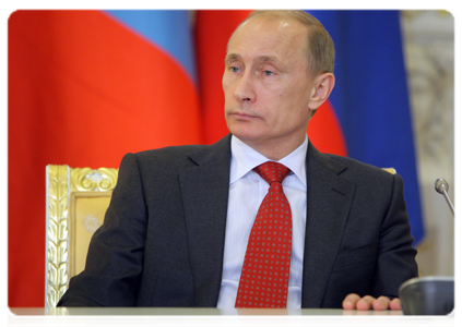 По окончании церемонии подписания российско-монгольских документов В.В.Путин и С.Батболд выступили с заявлениями для представителей СМИ|14 декабря, 2010|19:49