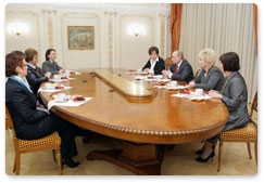 Prime Minister Vladimir Putin meets with activists from the Union of Russian Women public organisation