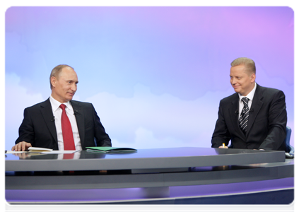 Специальная программа «Разговор с Владимиром Путиным. Продолжение»|16 декабря, 2010|17:20