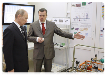 Prime Minister Vladimir Putin visiting the Zelenograd Innovation and Technology Centre, where he familiarises himself with a variety of projects and studies in the fields of medicine, the humanities and energy efficiency|20 december, 2010|16:31