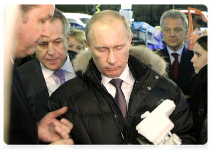 Prime Minister Vladimir Putin visiting GAZ Group during a working trip to Nizhny Novgorod|23 december, 2010|18:23