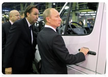 Prime Minister Vladimir Putin visiting GAZ Group during a working trip to Nizhny Novgorod|23 december, 2010|18:23