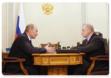 Prime Minister Vladimir Putin at a meeting with Federation Council Speaker Sergei Mironov|24 december, 2010|15:55