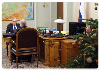 Prime Minister Vladimir Putin at a meeting with Federation Council Speaker Sergei Mironov|24 december, 2010|15:55