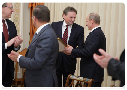 Prime Minister Vladimir Putin meeting with small and medium-sized businesses|24 december, 2010|20:02