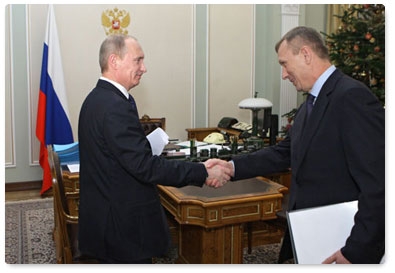 Prime Minister Vladimir Putin meets with Bryansk Region Governor Nikolai Denin