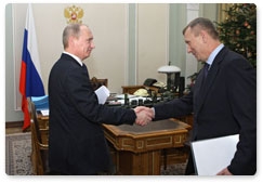 Prime Minister Vladimir Putin meets with Bryansk Region Governor Nikolai Denin