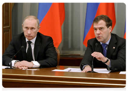 President Dmitry Medvedev and Prime Minister Vladimir Putin at a Government meeting|29 december, 2010|18:26