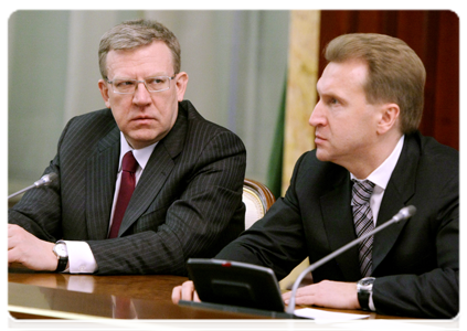 First Deputy Prime Minister Igor Shuvalov and Deputy Prime Minister and Finance Minister Alexei Kudrin at a Government meeting|29 december, 2010|18:27