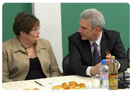 Minister of Education and Science Andrei Fursenko and Director of the Institute for Educational Studies of the Higher School of Economics Irina Abankina|30 december, 2010|17:46