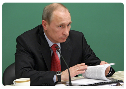 Prime Minister Vladimir Putin meeting with the faculty of the Higher School of Economics|30 december, 2010|17:46