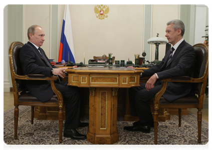 Prime Minister Vladimir Putin at a working meeting with Moscow Mayor Sergei Sobyanin|31 december, 2010|17:54