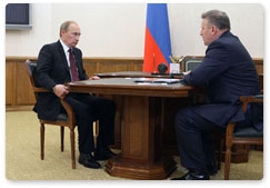 Russian Prime Minister Vladimir Putin meets with Khabarovsk Territory Governor Vyacheslav Shport