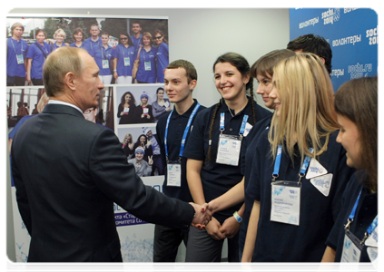 Prime Minister Vladimir Putin at the photo exhibition Russian Olympic Volunteers|7 december, 2010|16:30