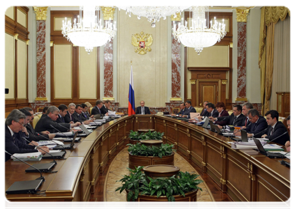 Prime Minister Vladimir Putin chairing a meeting of the Government of the Russian Federation|7 december, 2010|17:01