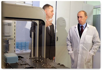 Prime Minister Vladimir Putin visits the high-tech ChemRar centre in Khimki