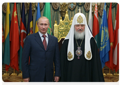 Prime Minister Vladimir Putin congratulating Patriarch Kirill of Moscow and All Russia on the anniversary of his enthronement|1 february, 2010|18:21