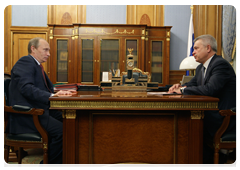 Prime Minister Vladimir Putin meeting with LUKoil President Vagit Alekperov|1 february, 2010|20:42