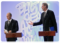 Prime Minister Vladimir Putin and Finnish Prime Minister Matti Vanhanen addressing a news conference after Russian-Finnish intergovernmental negotiations|10 february, 2010|20:25