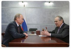 Prime Minister Vladimir Putin meets with President of the Republic of Tatarstan Mintimer Shaimiev