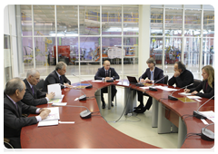 Prime Minister Vladimir Putin at the Sollers automobile plant during his trip to Naberezhnyye Chelny. The Sollers plant produces vehicles for the Italian carmaker Fiat|11 february, 2010|20:49