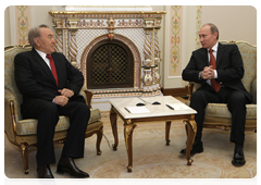 Prime Minister Vladimir Putin meets with the President of the Republic of Kazakhstan Nursultan Nazarbayev|15 february, 2010|18:42