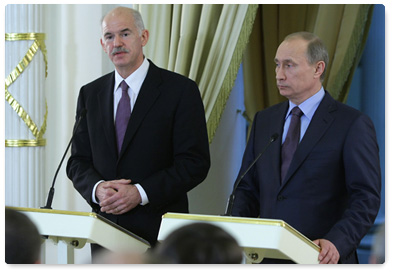Prime Minister Vladimir Putin and Greek Prime Minister George Papandreou speak to the media following Russian-Greek intergovernmental talks