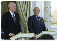 Prime Minister Vladimir Putin and Greek Prime Minister George Papandreou speak to the media following Russian-Greek intergovernmental talks|16 february, 2010|18:27