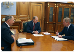 Prime Minister Vladimir Putin chairs a conference on fishing vessels built with government guarantees|2 february, 2010|10:00