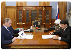 Prime Minister Vladimir Putin meets with Transport Minister Igor Levitin|2 february, 2010|11:57