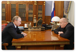 Prime Minister Vladimir Putin meets with Secretary of the Public Chamber of Russia, member of the Presidium of the Russian Academy of Sciences and Academician Yevgeny Velikhov